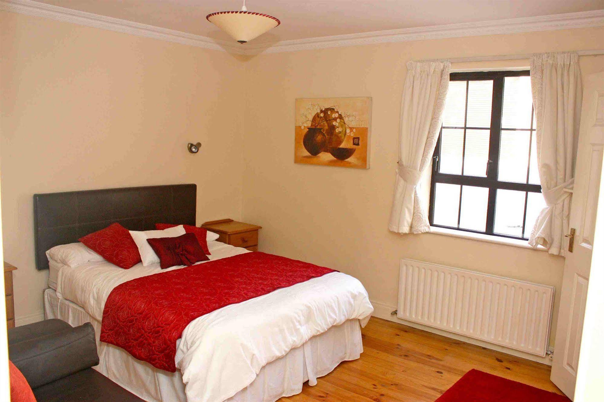 Pearse Road Rooms Donegal Town Exterior foto